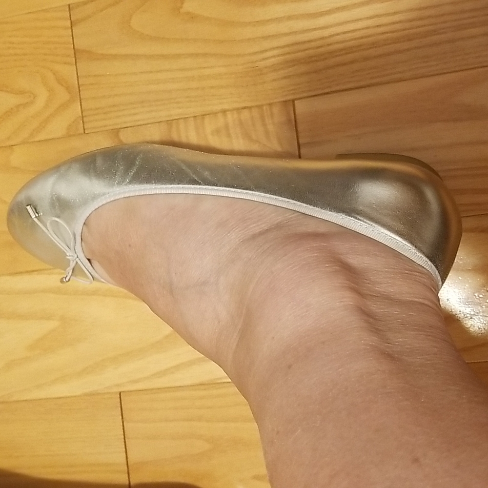 Shoes - Picture 2 of 3